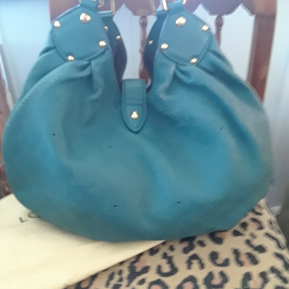 💯% Authentic Louis Vuitton XL Mahina - Picture 7 of 8